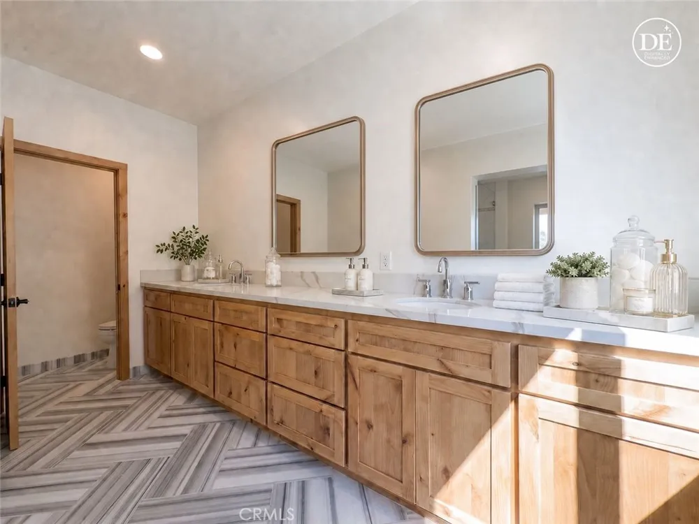 26875 Modoc Lane Lake Arrowhead, CA 92352