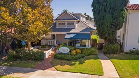 325 Cajon Street