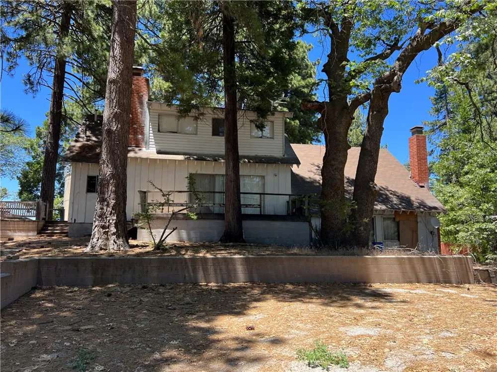 31096 Wild Oak Running Springs, CA 92382