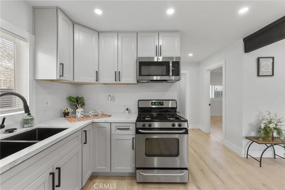 663 W Ramsey Banning, CA 92220