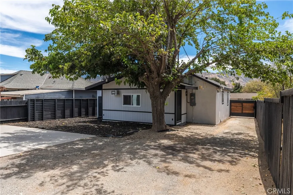663 W Ramsey Banning, CA 92220