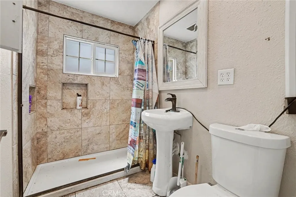 21 E Emerson Avenue Tracy, CA 95376
