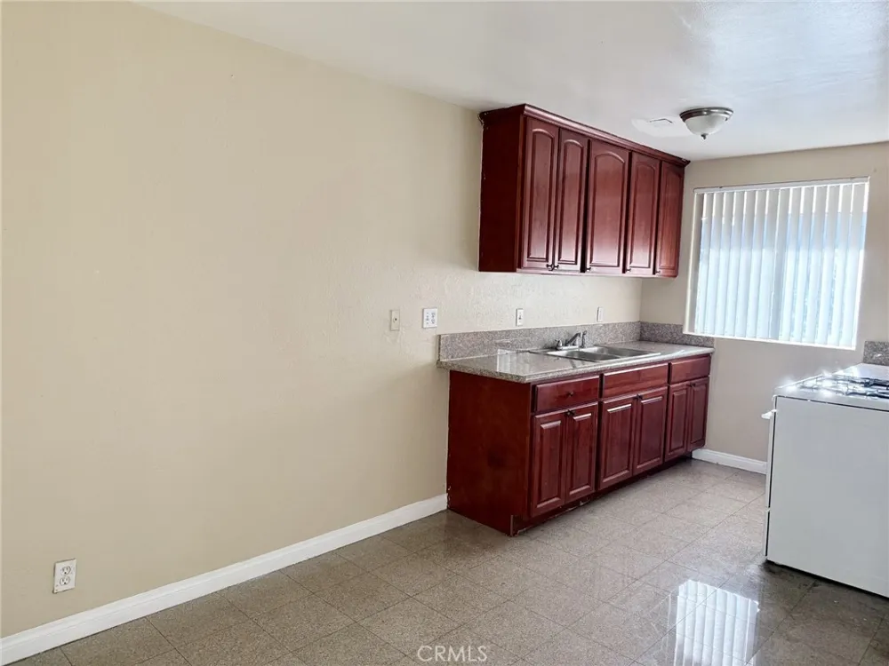 4830 Canoga Street #H Montclair, CA 91763