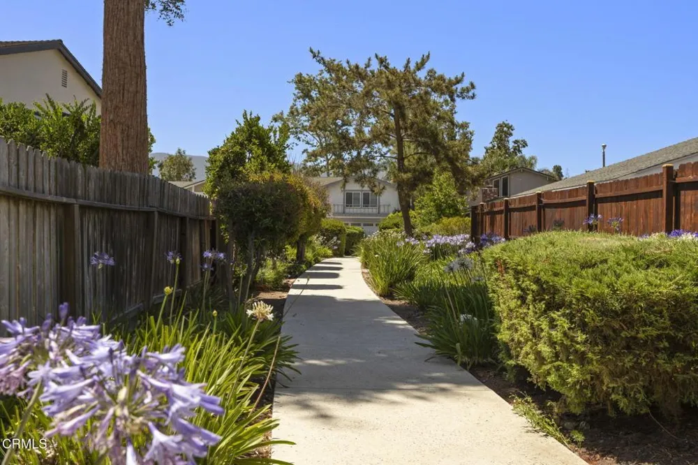 609 Cayo Grande Court Newbury Park, CA 91320