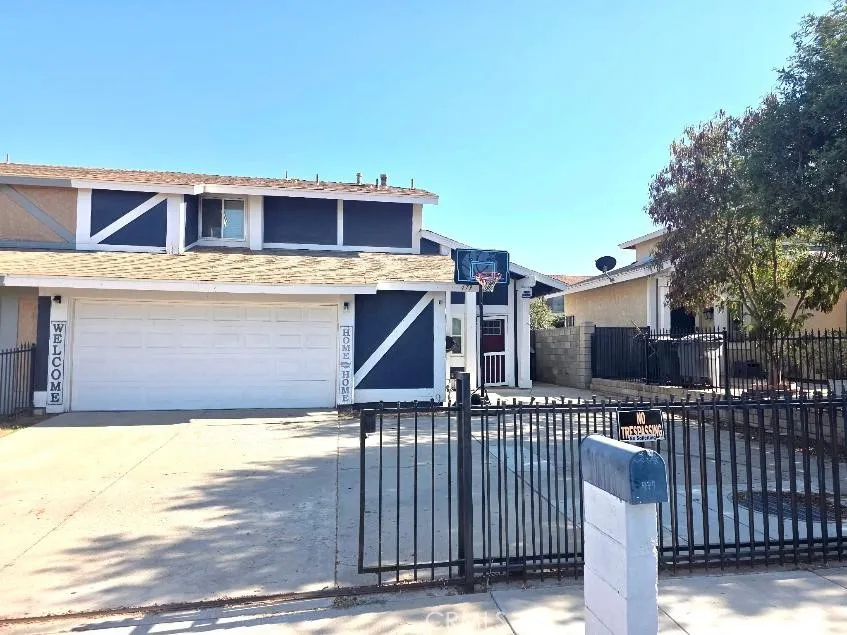 479 W 12th Perris, CA 92570