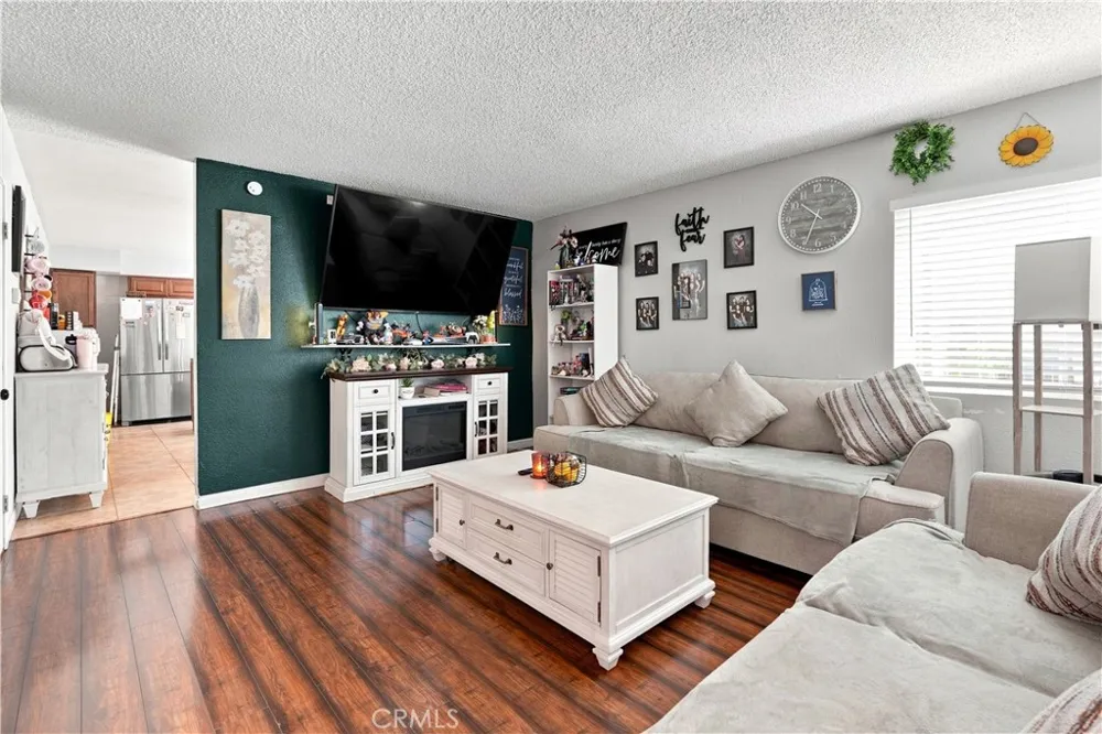 479 W 12th Perris, CA 92570