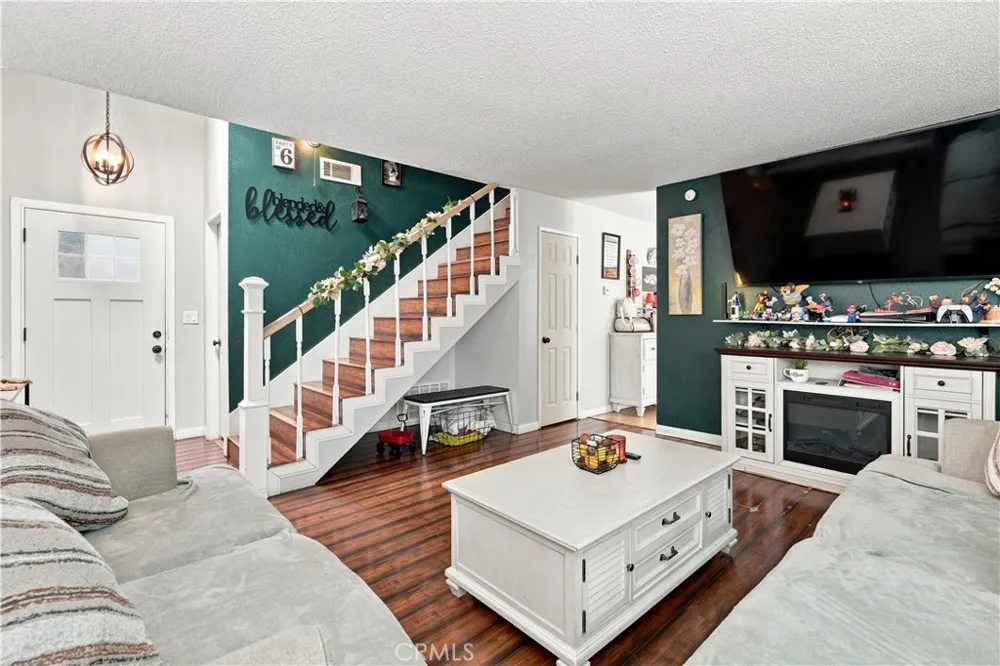 479 W 12th Perris, CA 92570