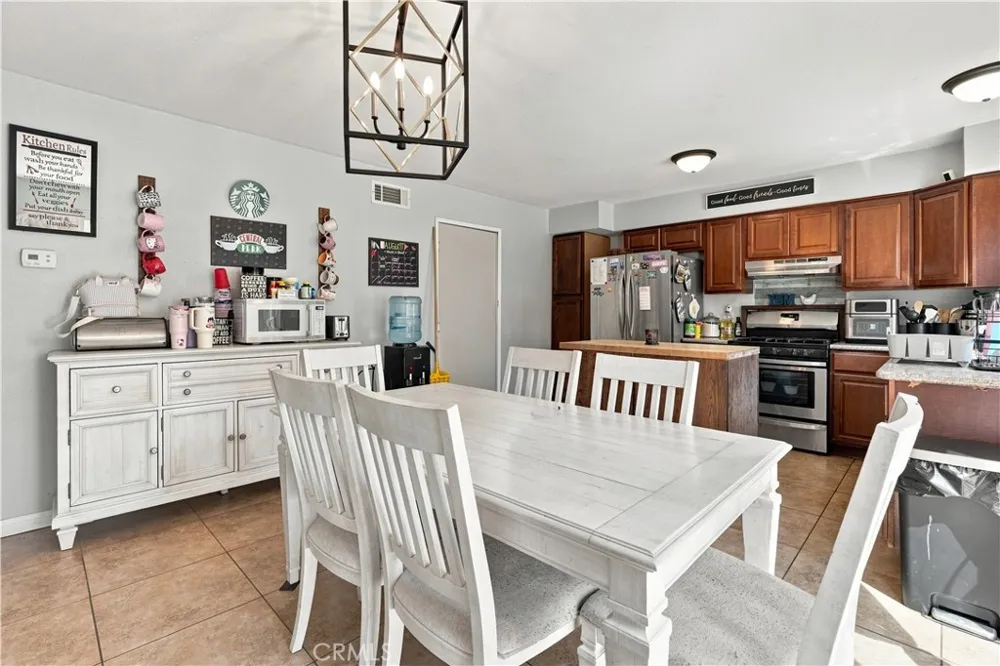 479 W 12th Perris, CA 92570