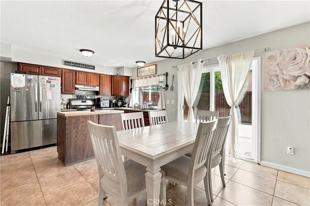 479 W 12th Perris, CA 92570