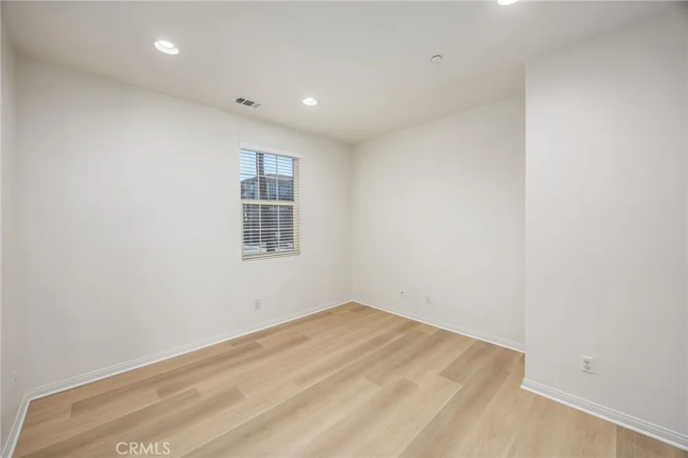 2873 E Via Terrano Ontario, CA 91764
