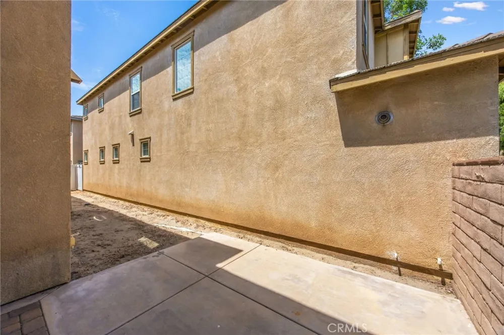 2873 E Via Terrano Ontario, CA 91764