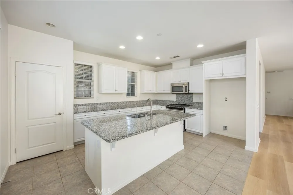2873 E Via Terrano Ontario, CA 91764