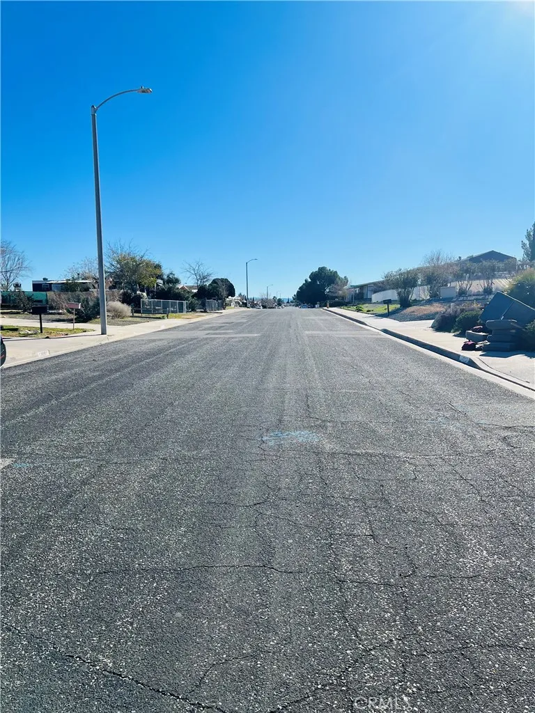 14005 Victoria Drive Victorville, CA 92395