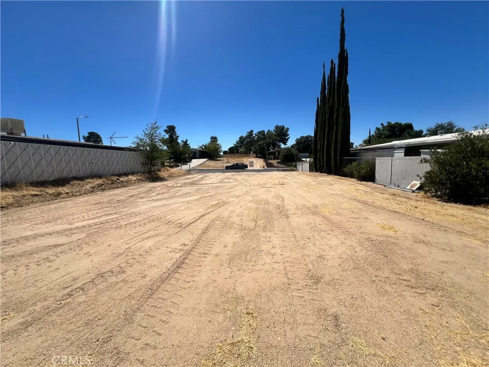 14005 Victoria Drive Victorville, CA 92395