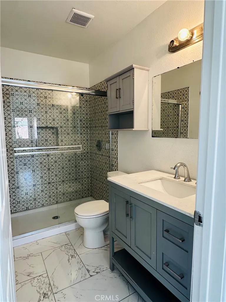 9795 Lime Avenue Fontana, CA 92335