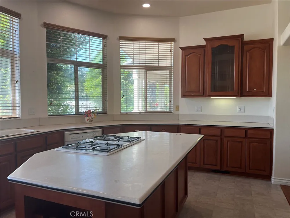 17288 Mcallister Parkway Riverside, CA 92503