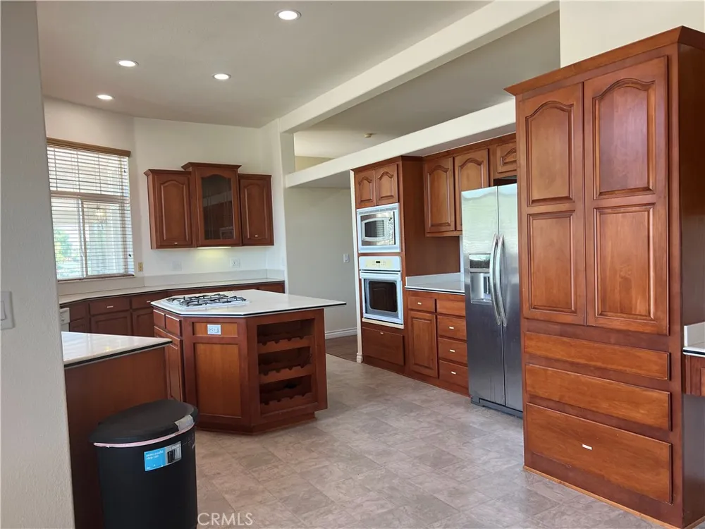 17288 Mcallister Parkway Riverside, CA 92503