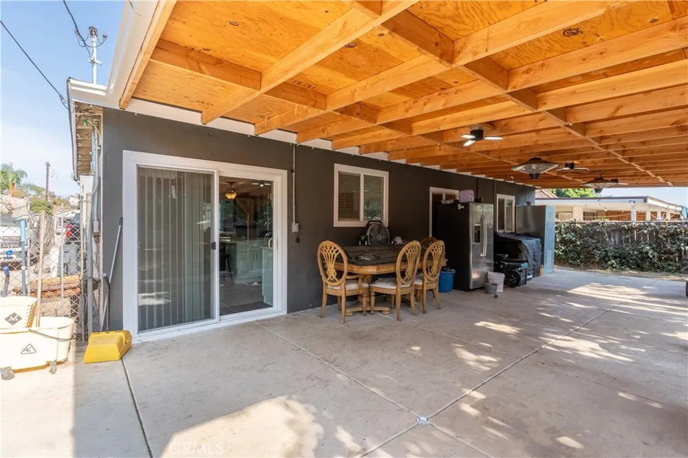 1646 S Monterey Ontario, CA 91761