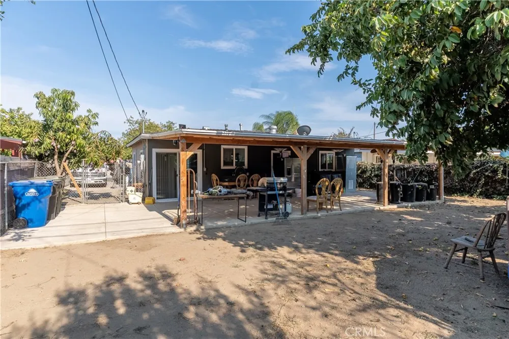 1646 S Monterey Ontario, CA 91761