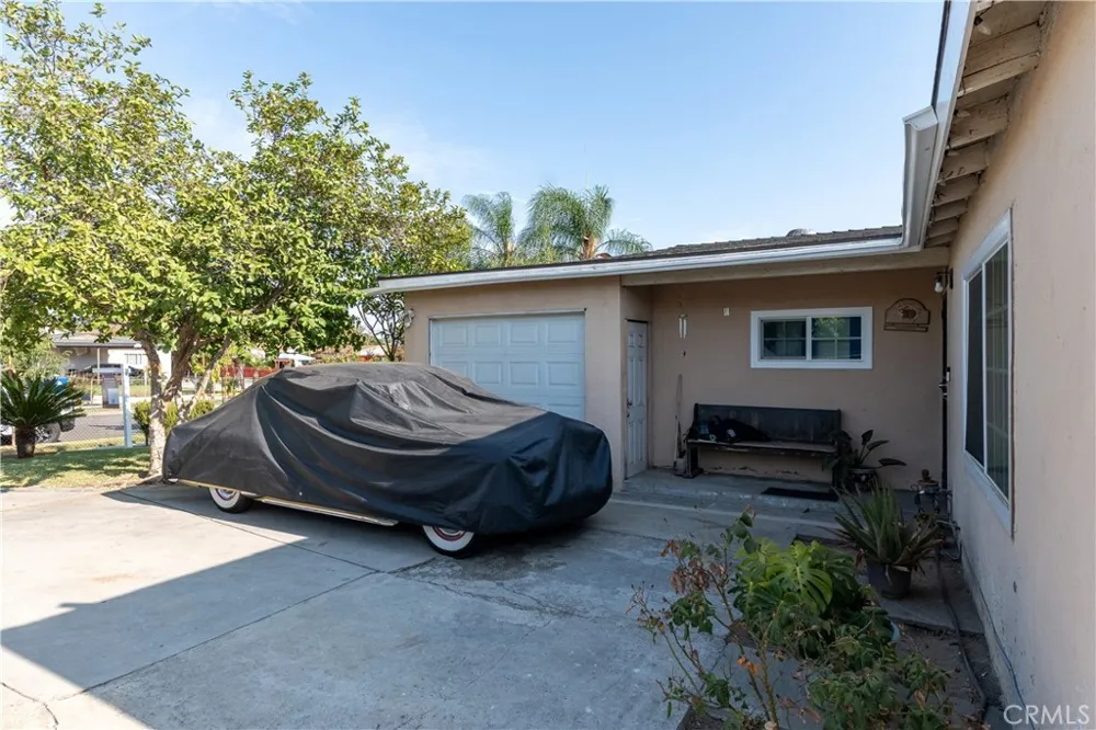 1646 S Monterey Ontario, CA 91761
