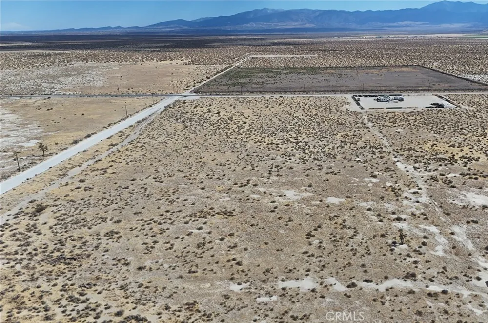 County Line Road Palmdale, CA 93591