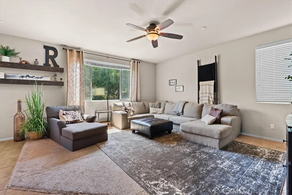30865 Oak Knoll Drive Menifee, CA 92584