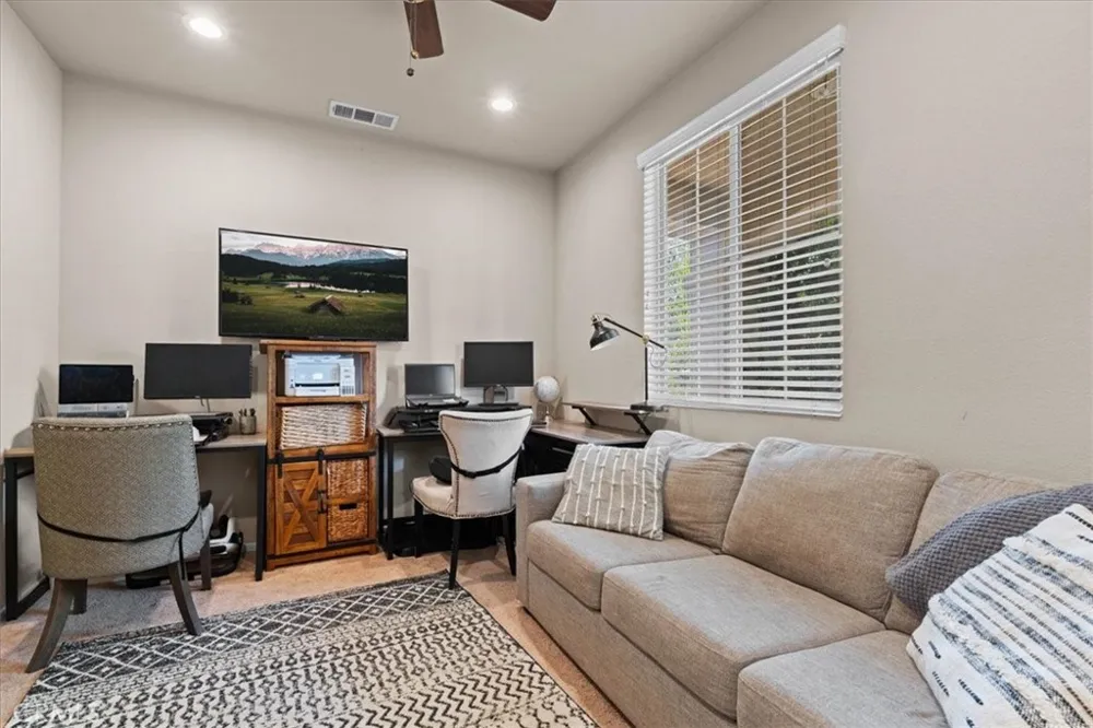 30865 Oak Knoll Drive Menifee, CA 92584