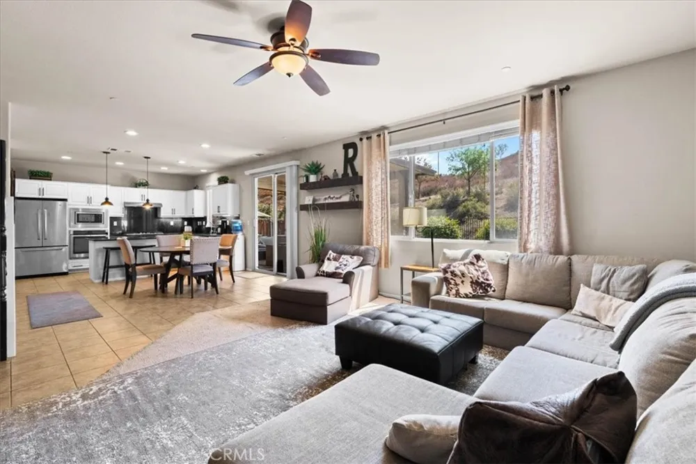 30865 Oak Knoll Drive Menifee, CA 92584