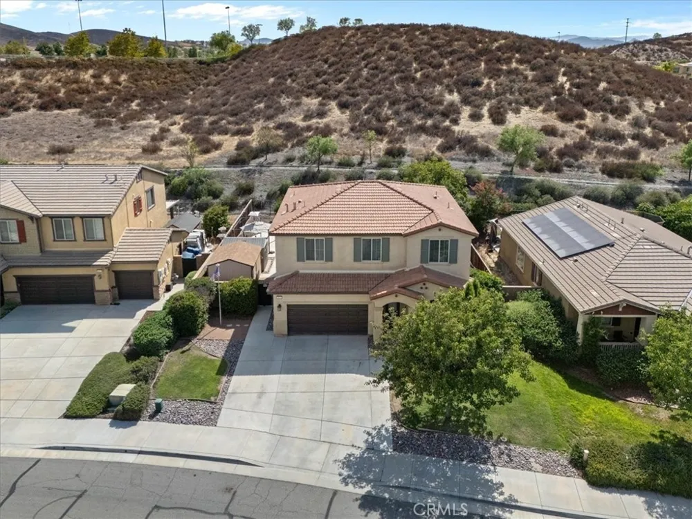 30865 Oak Knoll Drive Menifee, CA 92584