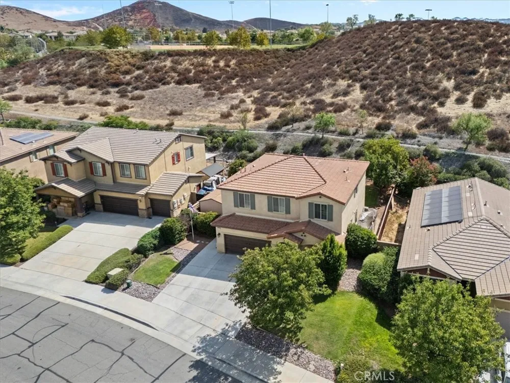 30865 Oak Knoll Drive Menifee, CA 92584