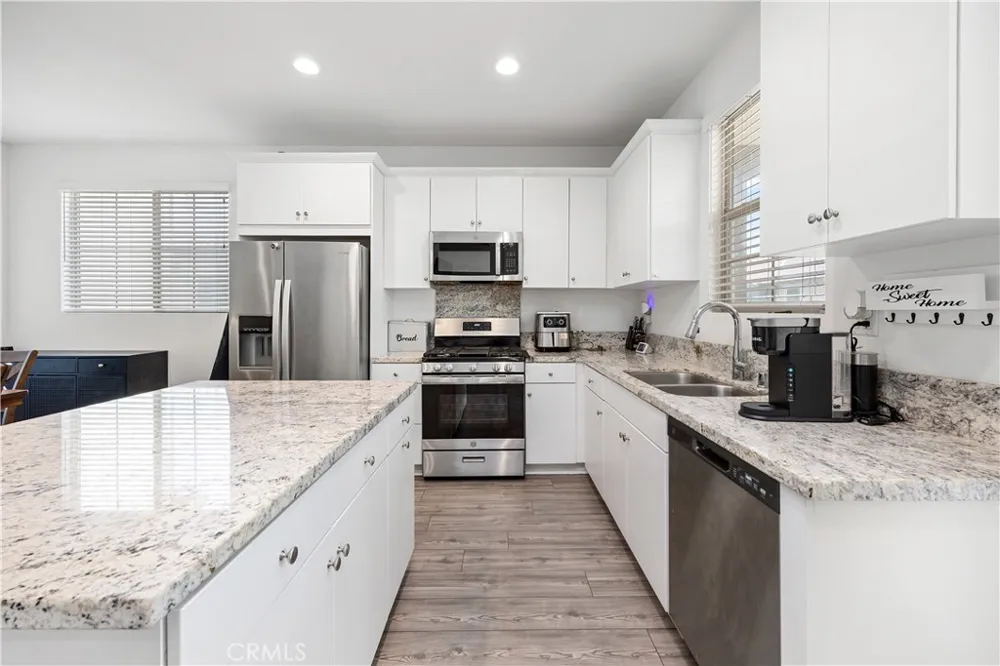 15977 Main Chino, CA 91708