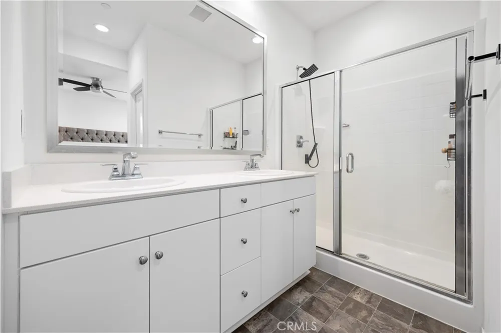 15977 Main Chino, CA 91708