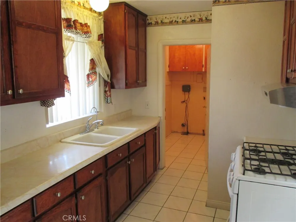 3511 California Street Huntington Park, CA 90255