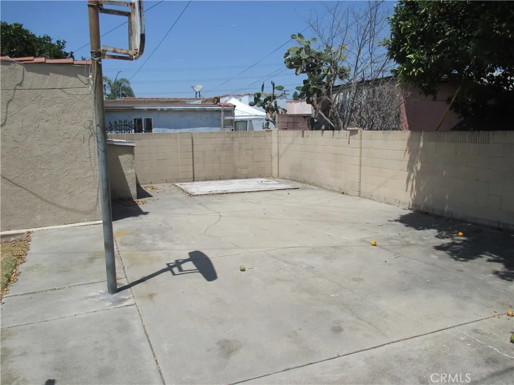 3511 California Street Huntington Park, CA 90255