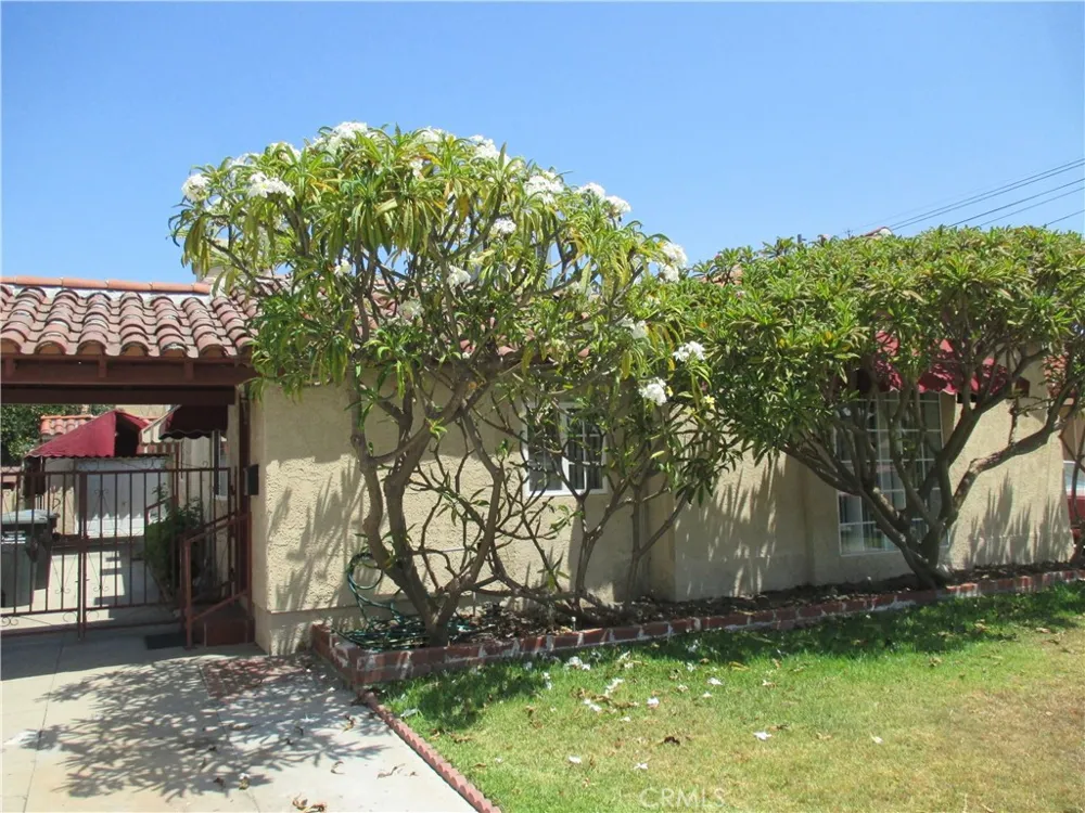 3511 California Street Huntington Park, CA 90255