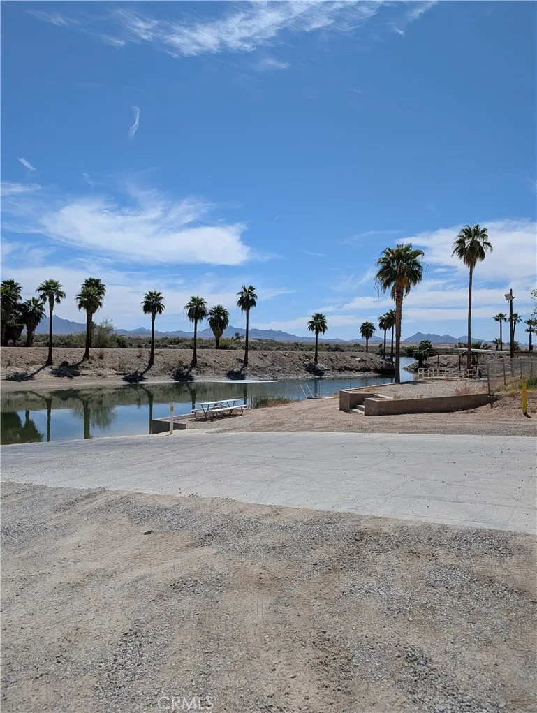 2132 Riviera Blythe, CA 92225
