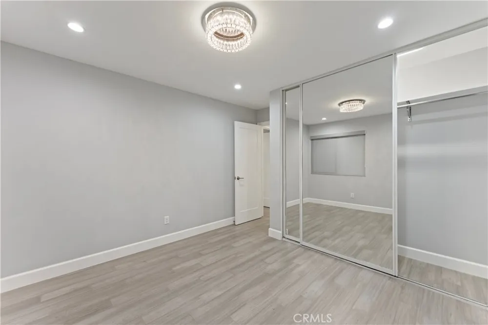 127 W Glaucus Street #B Encinitas, CA 92024