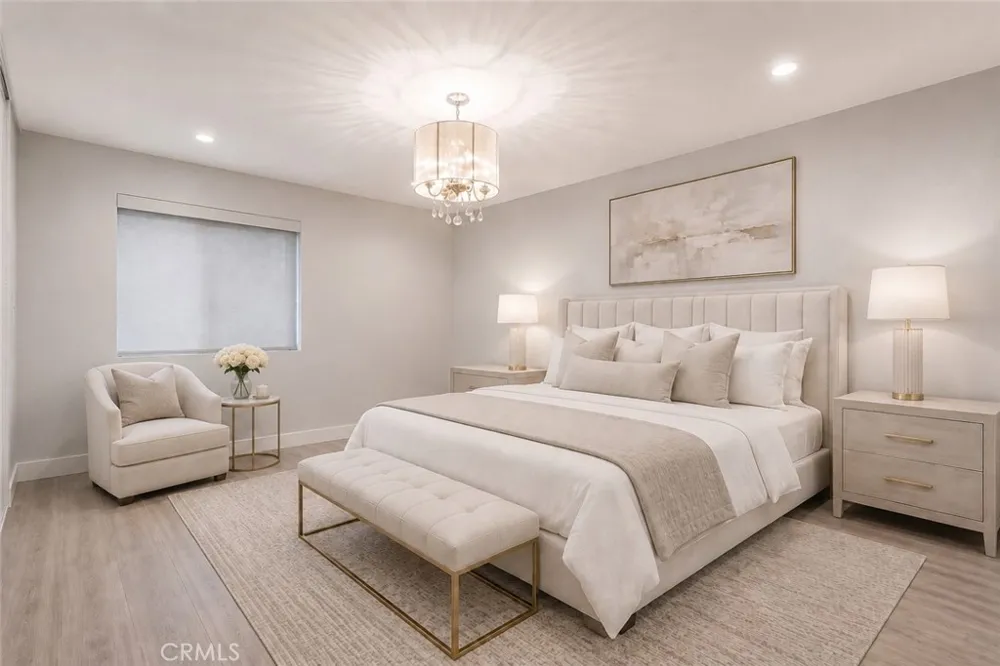 127 W Glaucus Street #B Encinitas, CA 92024