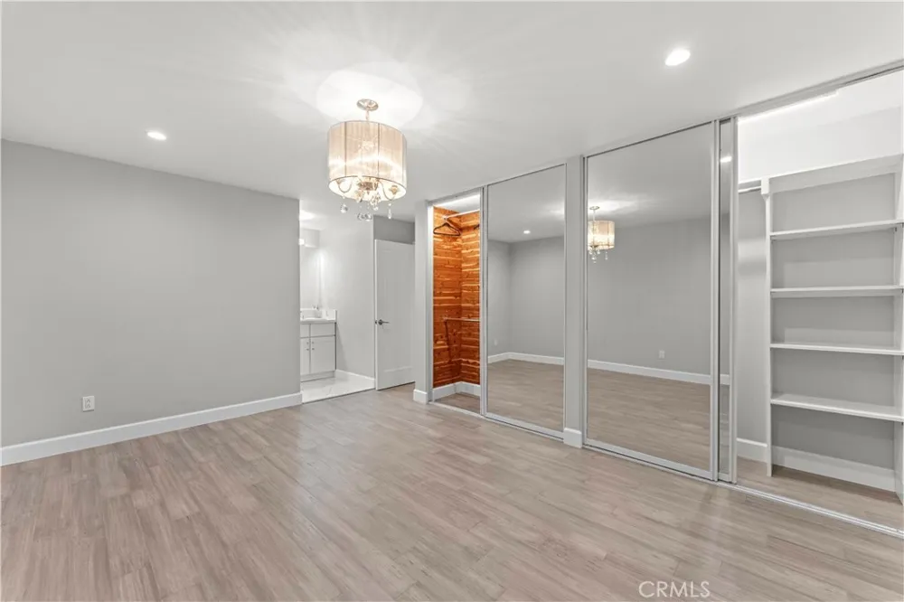 127 W Glaucus Street #B Encinitas, CA 92024