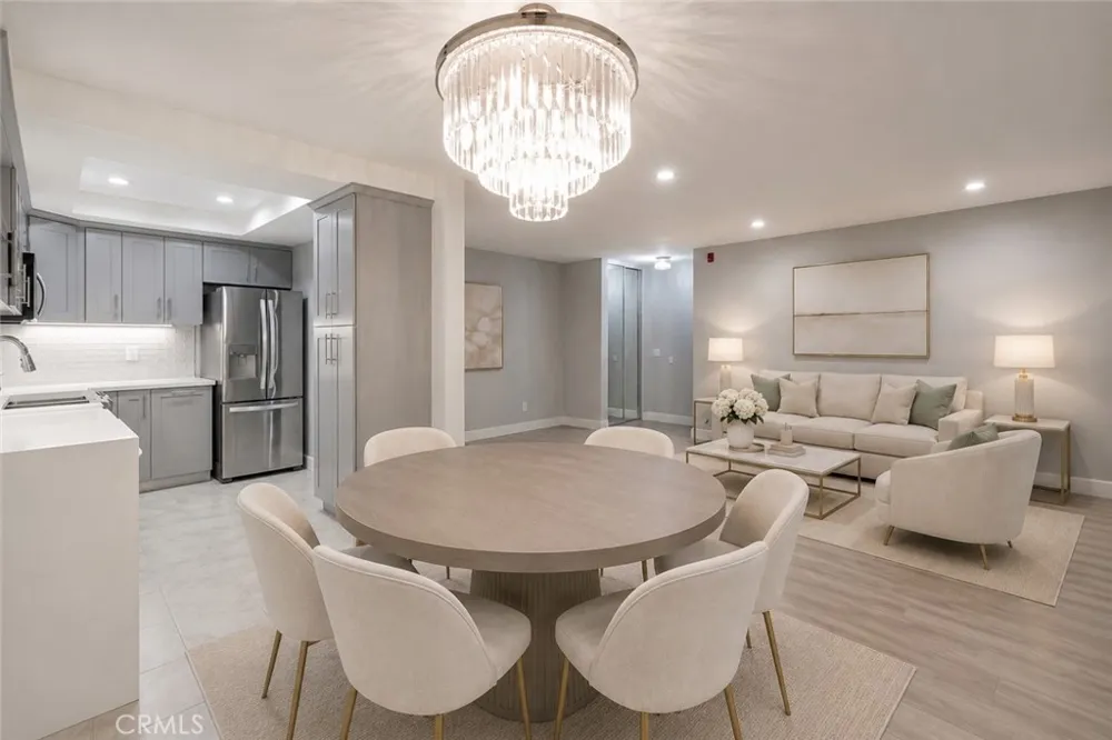 127 W Glaucus Street #B Encinitas, CA 92024