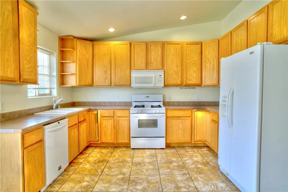 6627 Smoketree 29 Palms, CA 92277