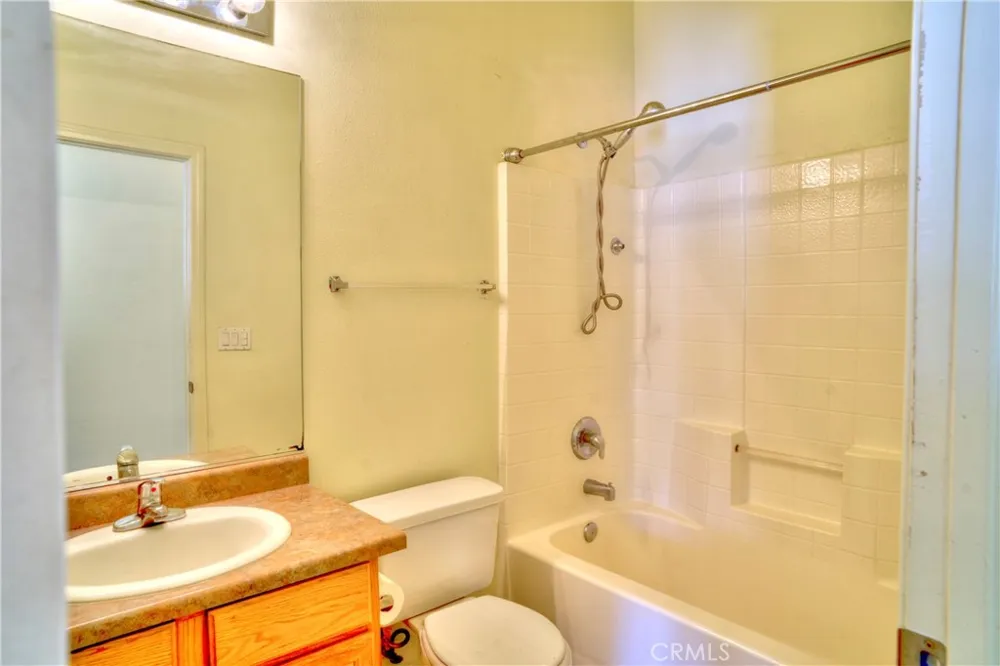 6627 Smoketree 29 Palms, CA 92277