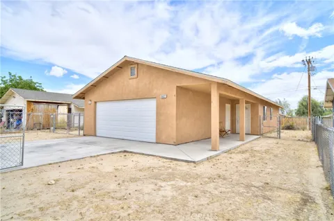 6627 Smoketree