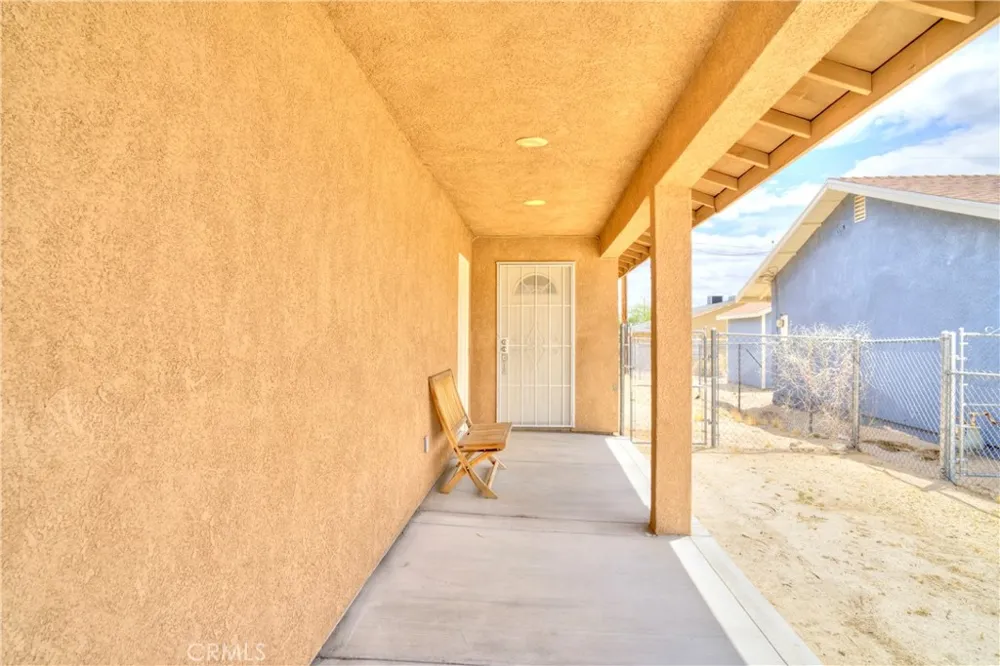 6627 Smoketree 29 Palms, CA 92277