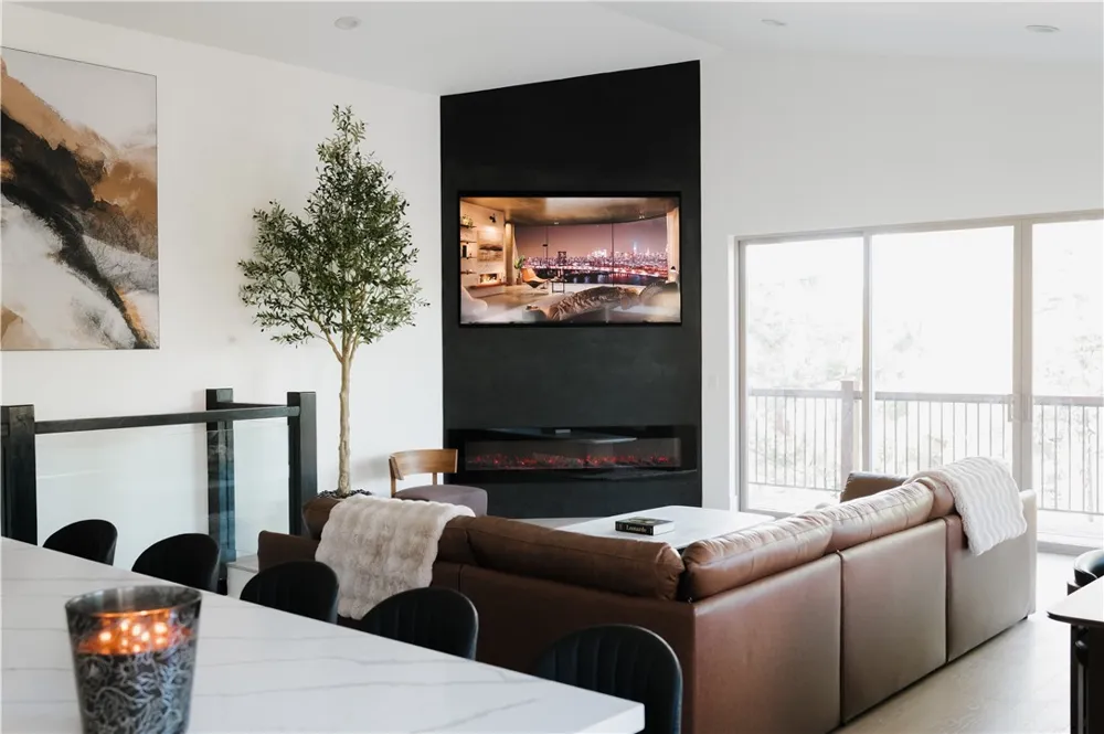 212 Mann Big Bear City, CA 92314