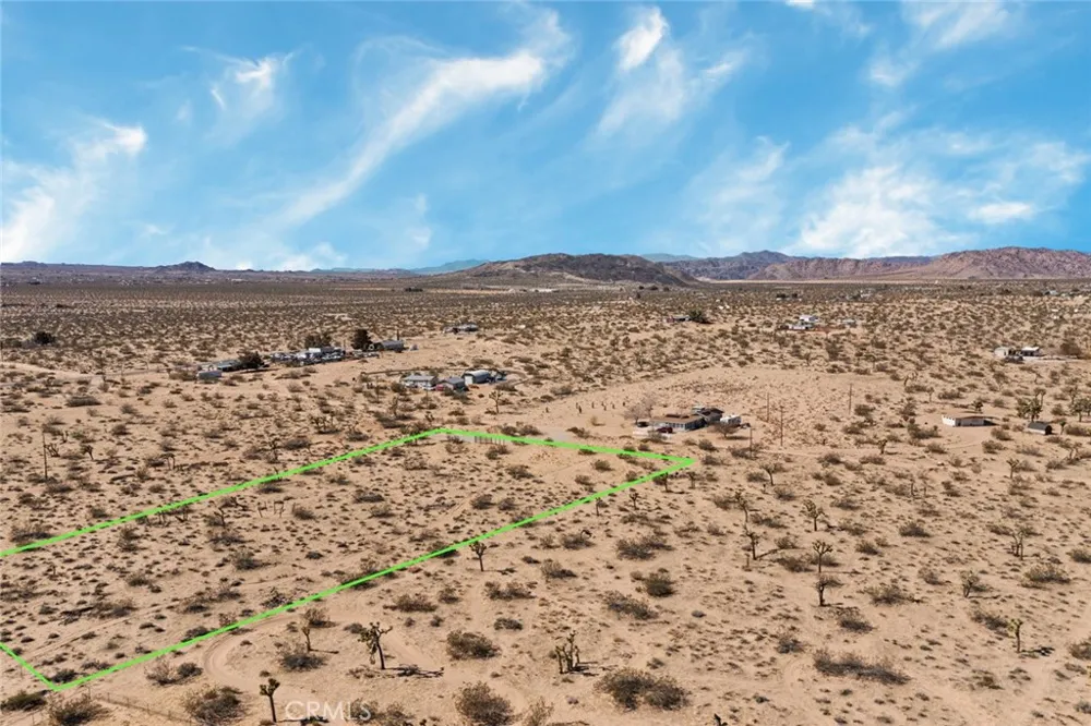 1225 Georges Lane Landers, CA 92285