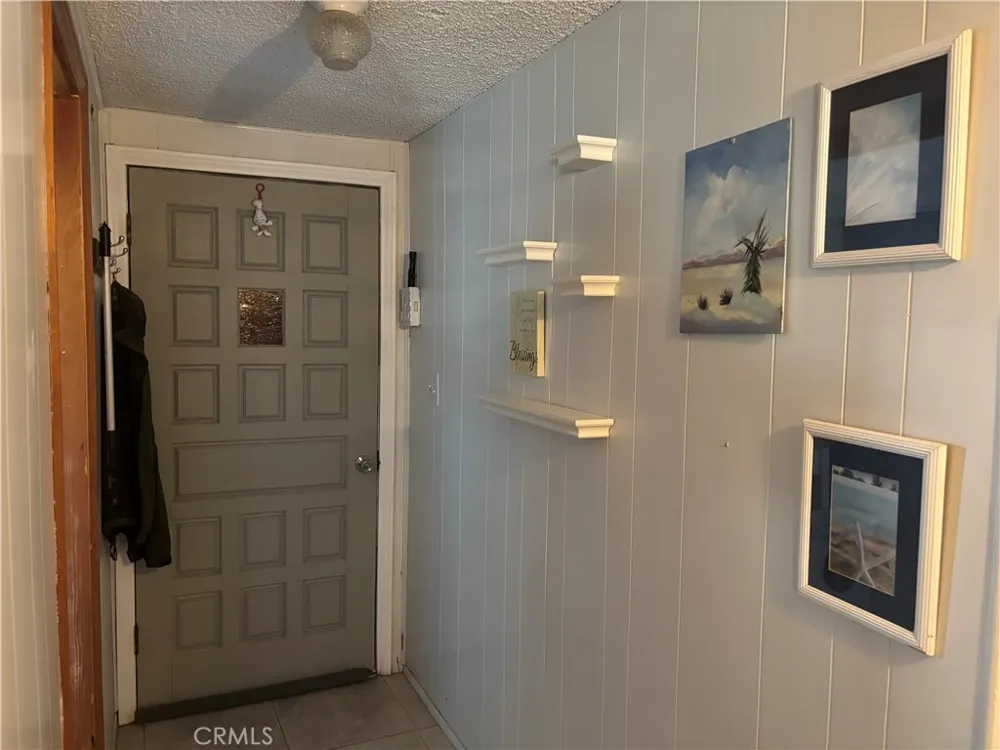 6925 Manzanita 29 Palms, CA 92277