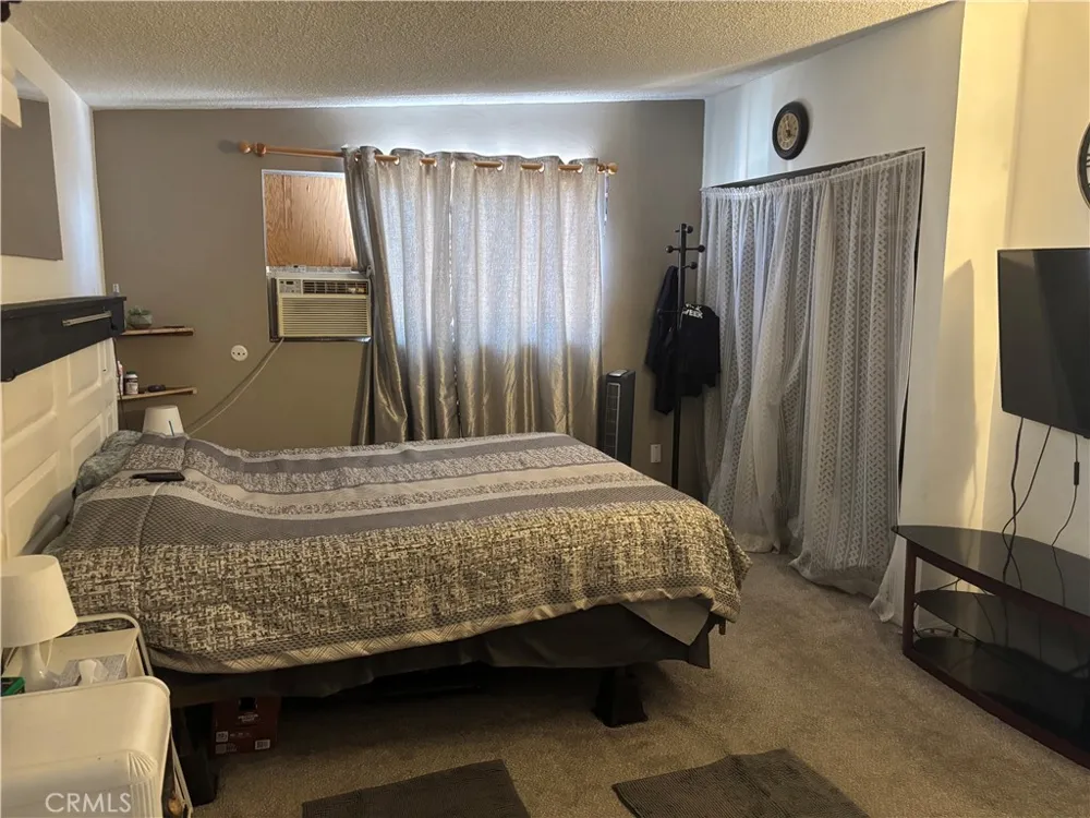 6925 Manzanita 29 Palms, CA 92277