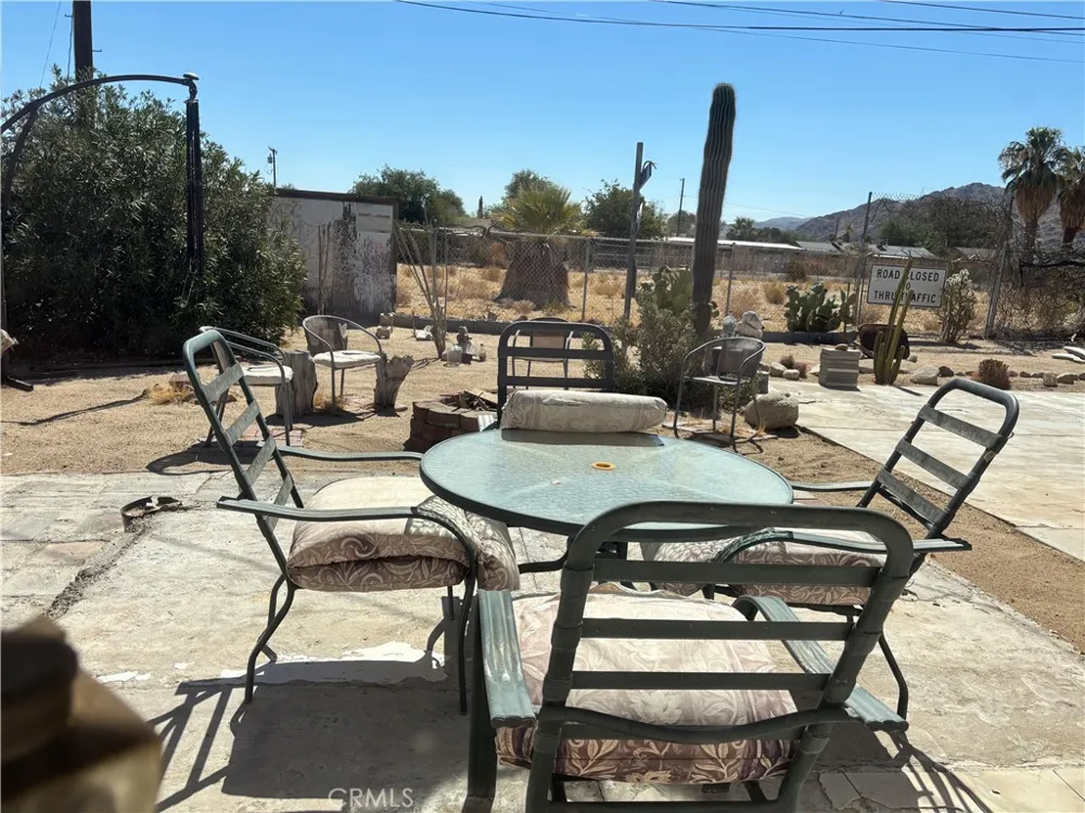 6925 Manzanita 29 Palms, CA 92277