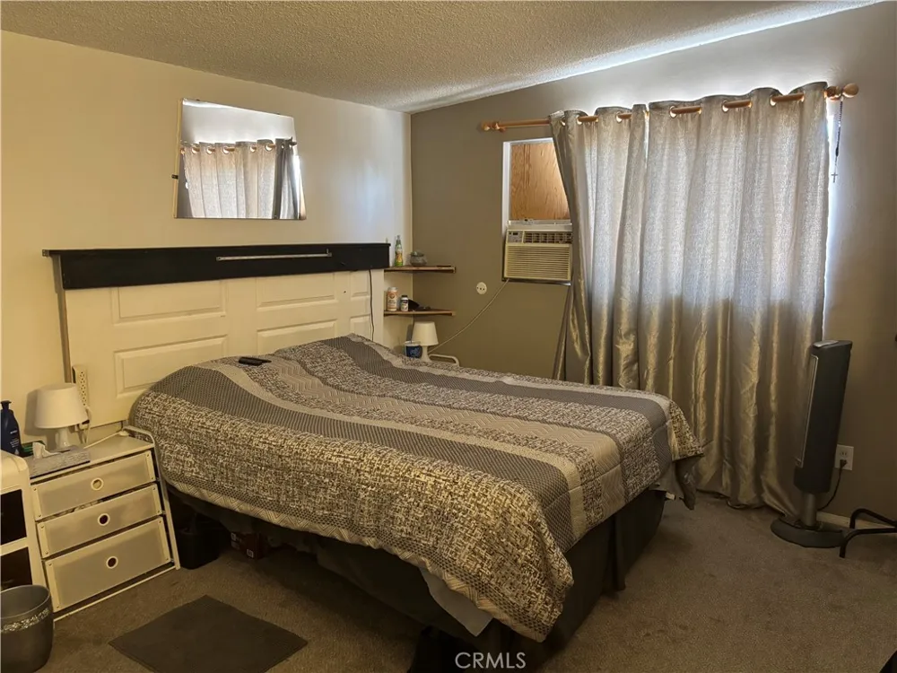 6925 Manzanita 29 Palms, CA 92277